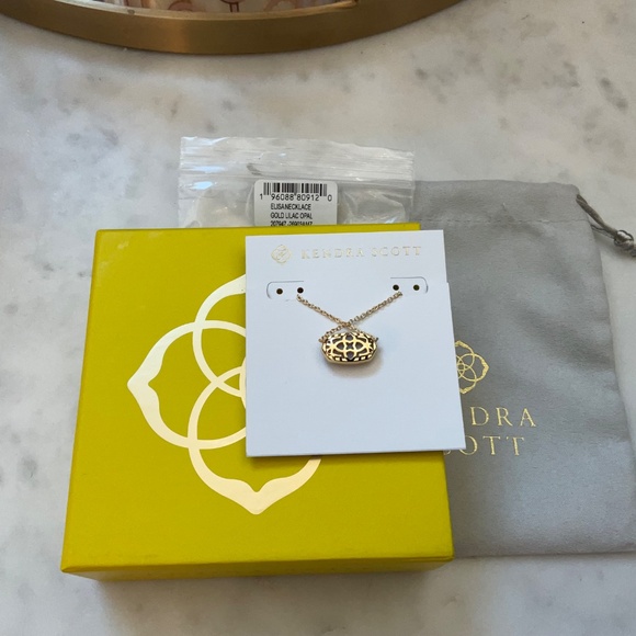 Kendra Scott Elisa Gold Short Pendant Necklace in Lilac Lab Grown Opal - Picture 6 of 8